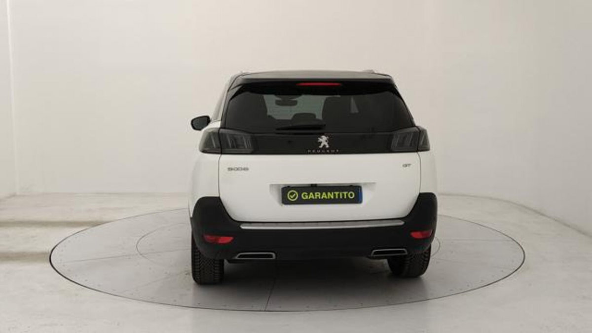 Peugeot 5008 BlueHDi 180 S&S EAT8 GT Pack (4)