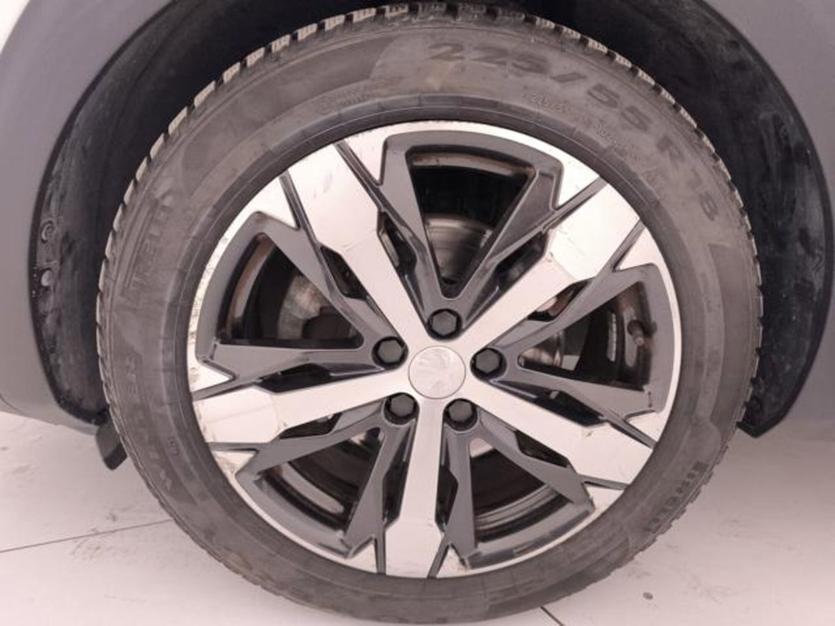 Peugeot 5008 BlueHDi 180 S&S EAT8 GT Pack (9)