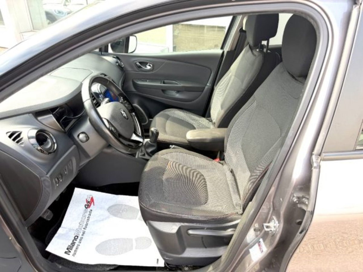 Renault Captur 1.5 dCi 8V 90 CV Start&Stop Energy R-Link (9)