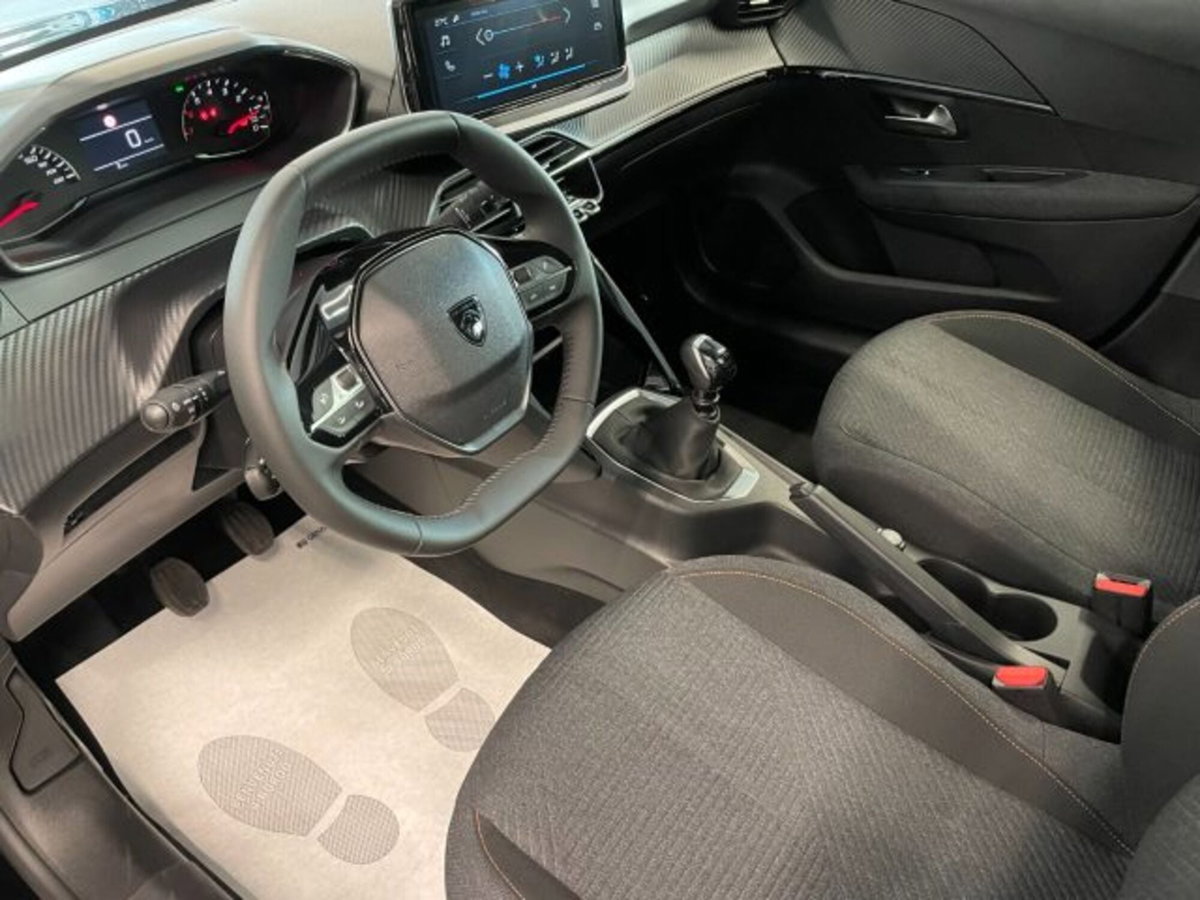Peugeot 208 1.2 turbo Style 100cv (9)