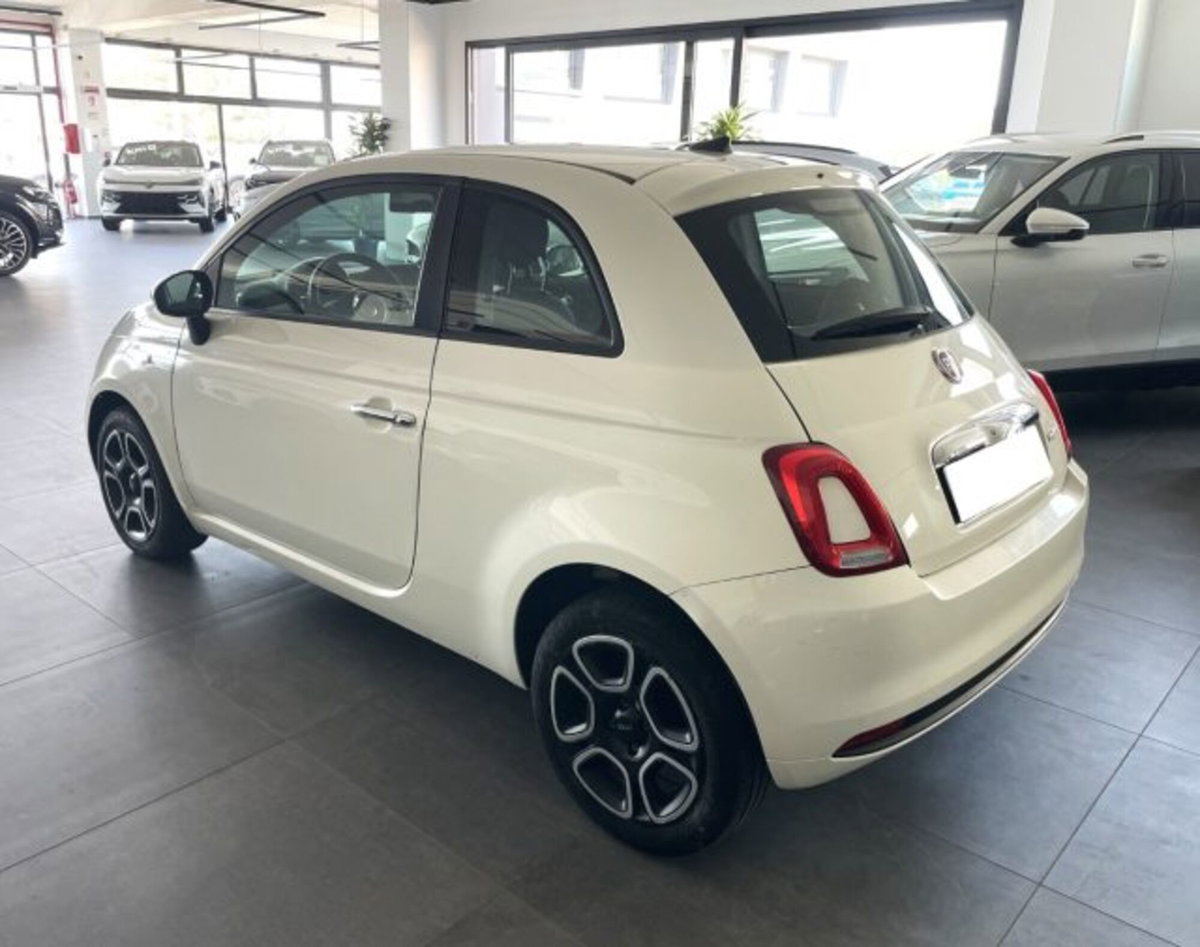Fiat 500 1.0 Hybrid Club (4)