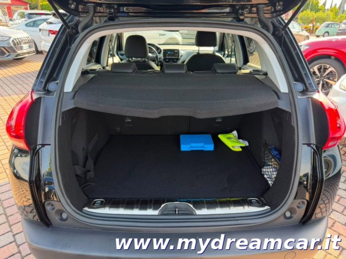Peugeot 2008 BlueHDi 100 S&S Active (17)