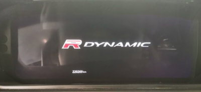 Land Rover Range Rover Velar 2.0D I4 240 CV R-Dynamic (8)