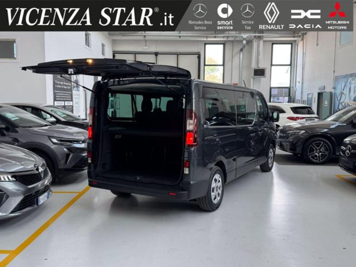 Renault Trafic Furgone BluedCi 150CV EDC PL-TN SpaceClass (12)