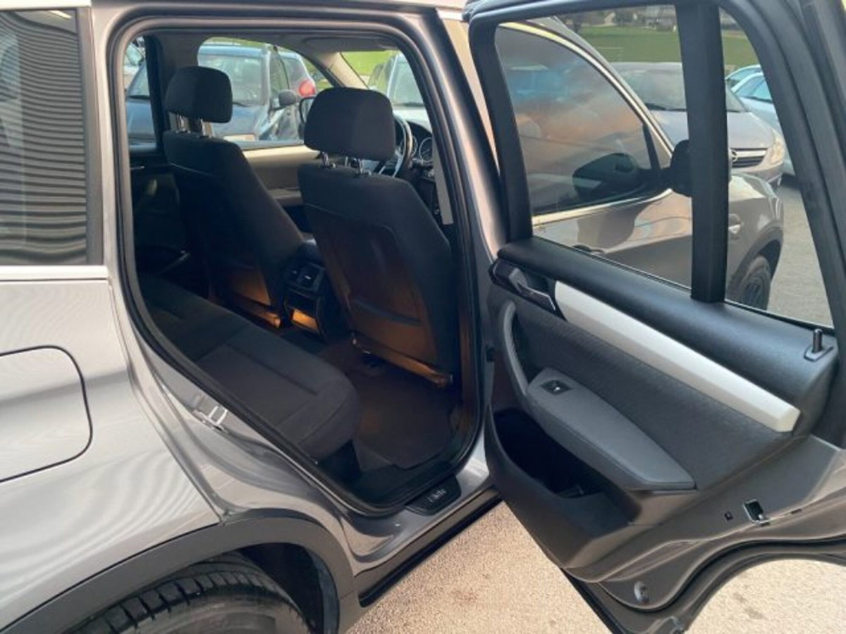 BMW X3 xDrive20d Futura (17)