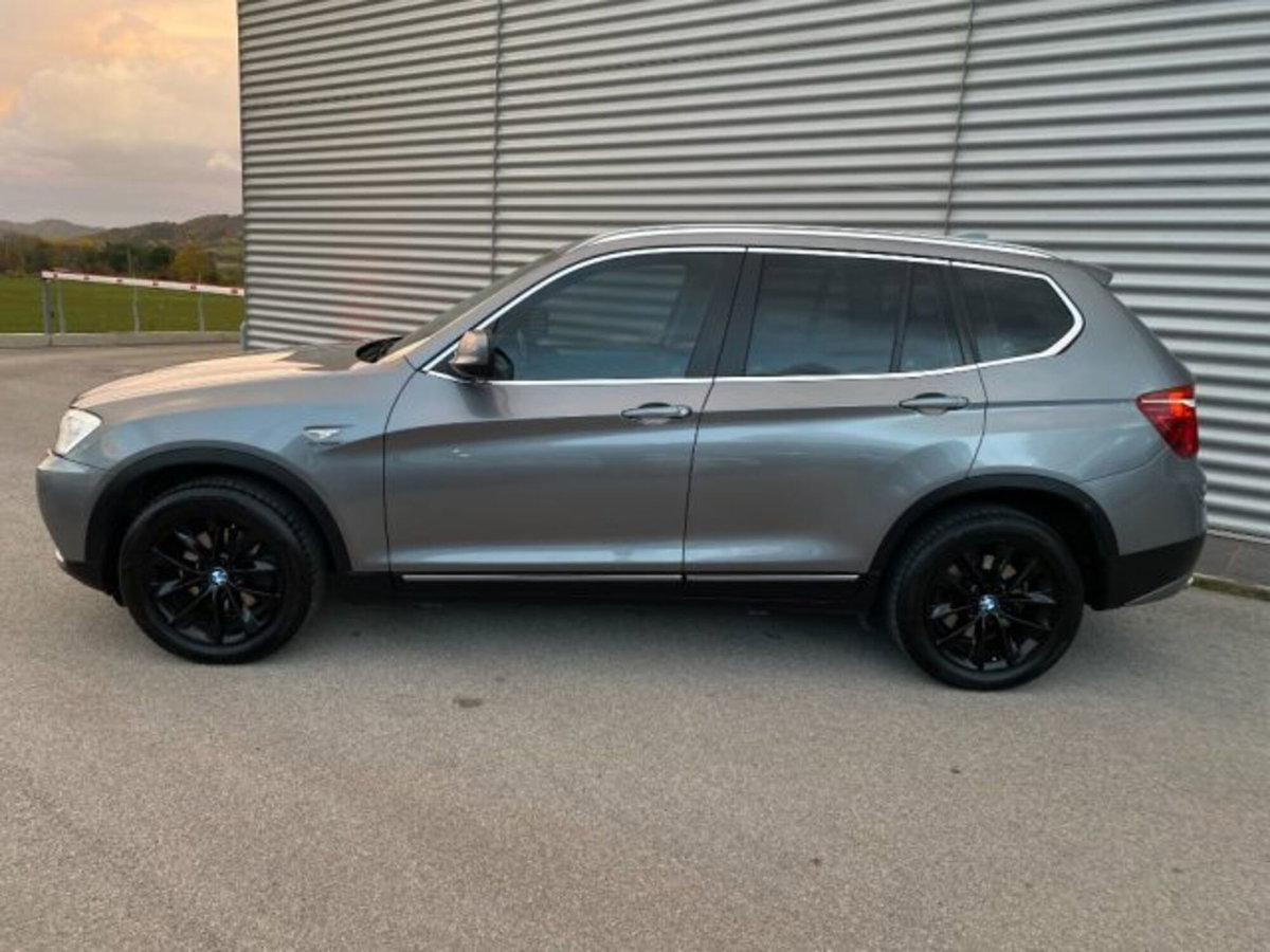 BMW X3 xDrive20d Futura (8)