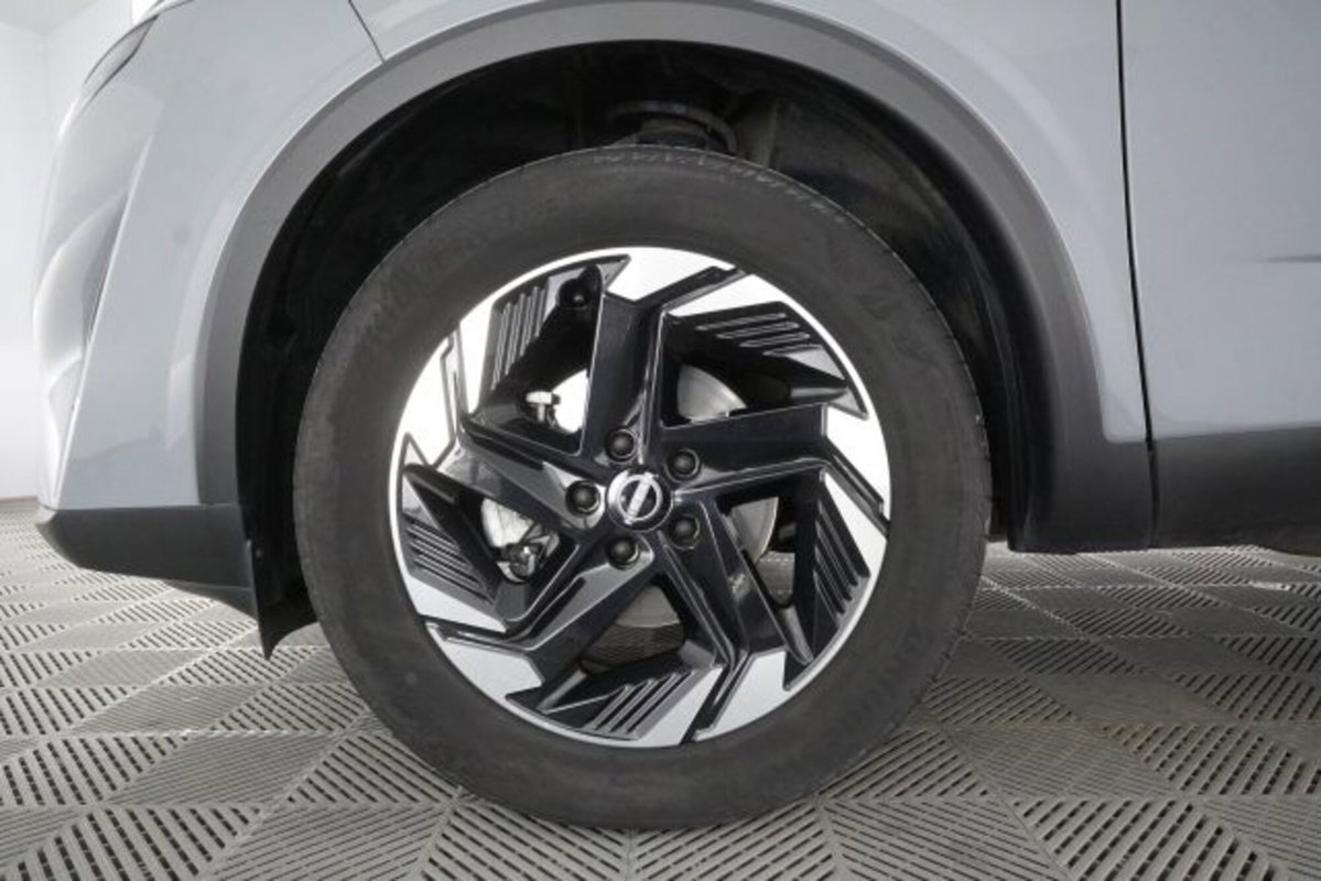 Nissan Qashqai 1.3 mhev N-Connecta 2wd 140cv (16)