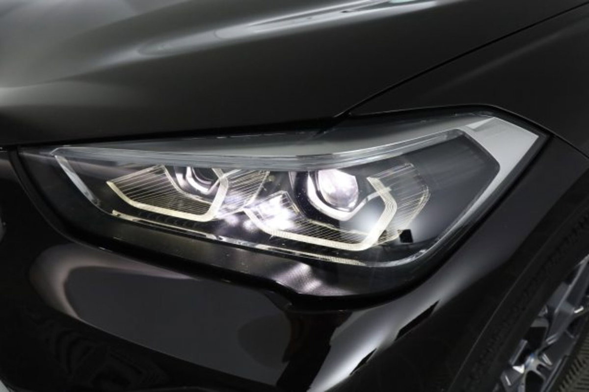 BMW X1 sDrive18d xLine Plus (17)
