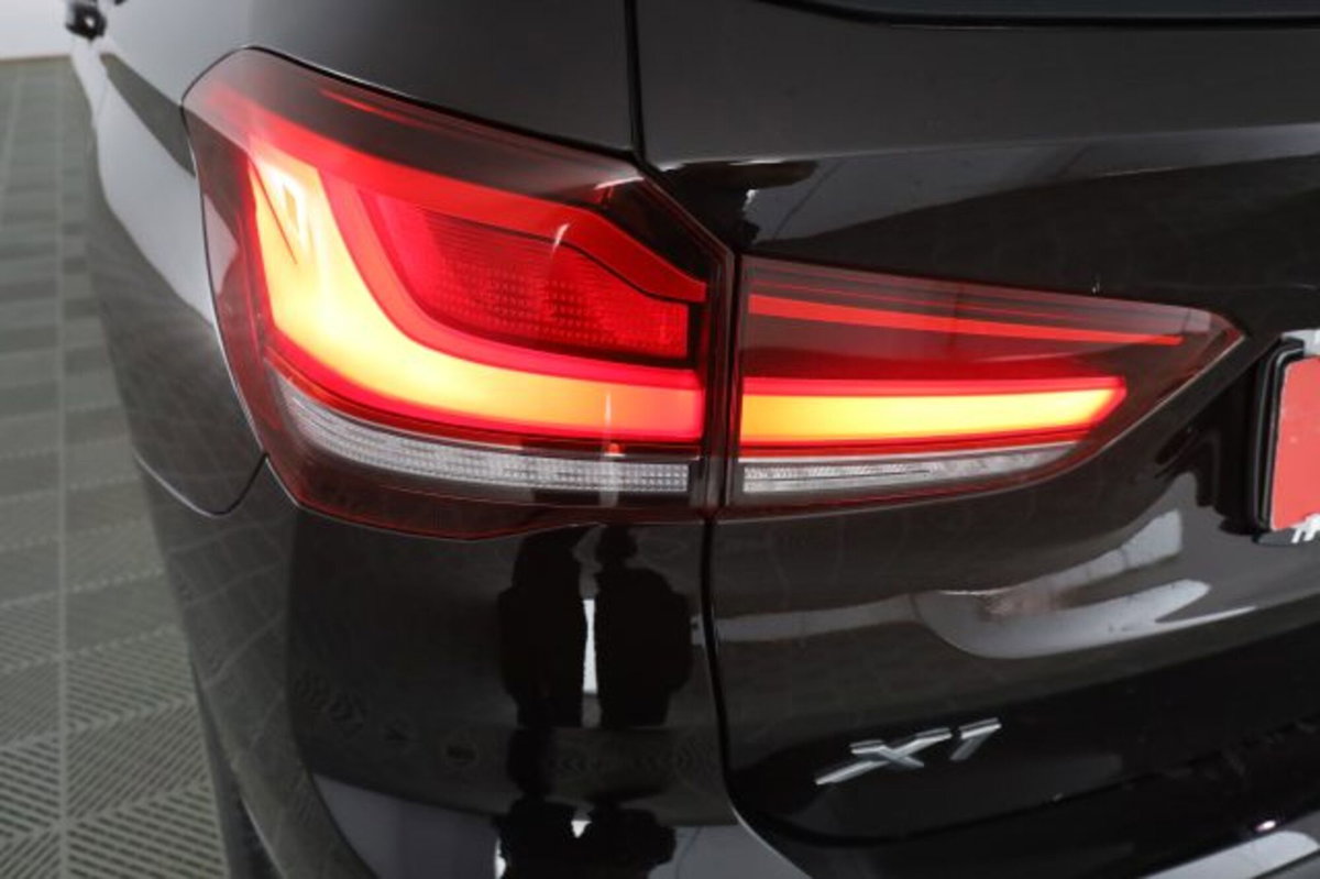 BMW X1 sDrive18d xLine Plus (18)