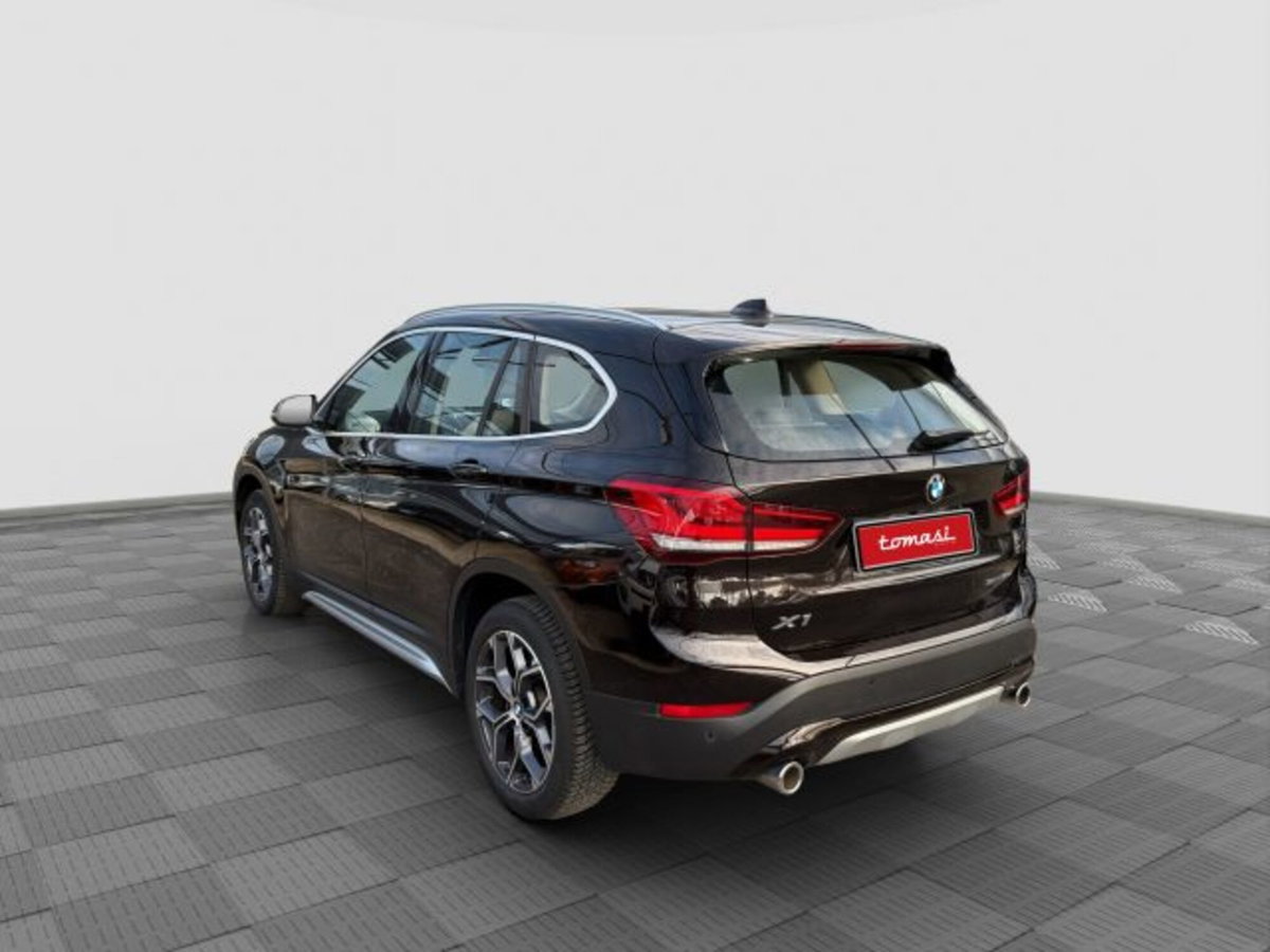 BMW X1 sDrive18d xLine Plus (3)