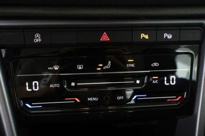 Volkswagen T-Roc 2.0 tdi Life 115cv (12)