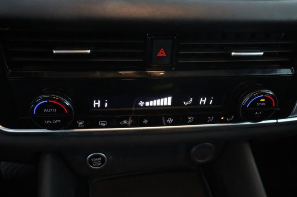 Nissan Qashqai MHEV 158 CV Xtronic N-Style (13)
