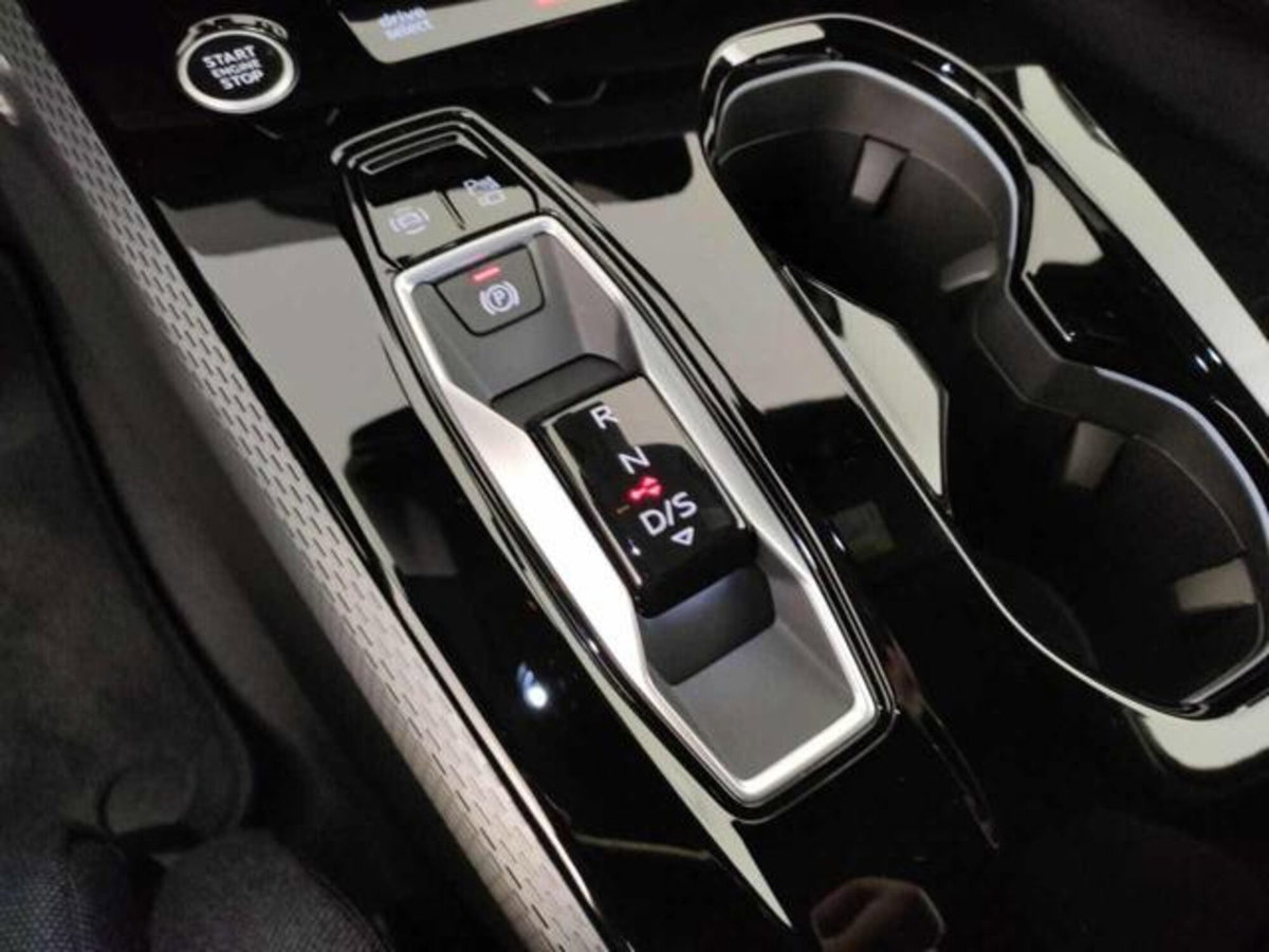Audi A5 Avant 2.0 tdi mhev+ S line edition 204cv s-tronic (13)