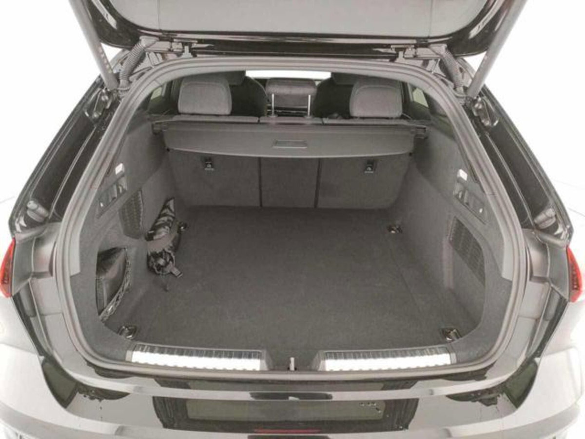 Audi A5 Avant 2.0 tdi mhev+ S line edition 204cv s-tronic (8)