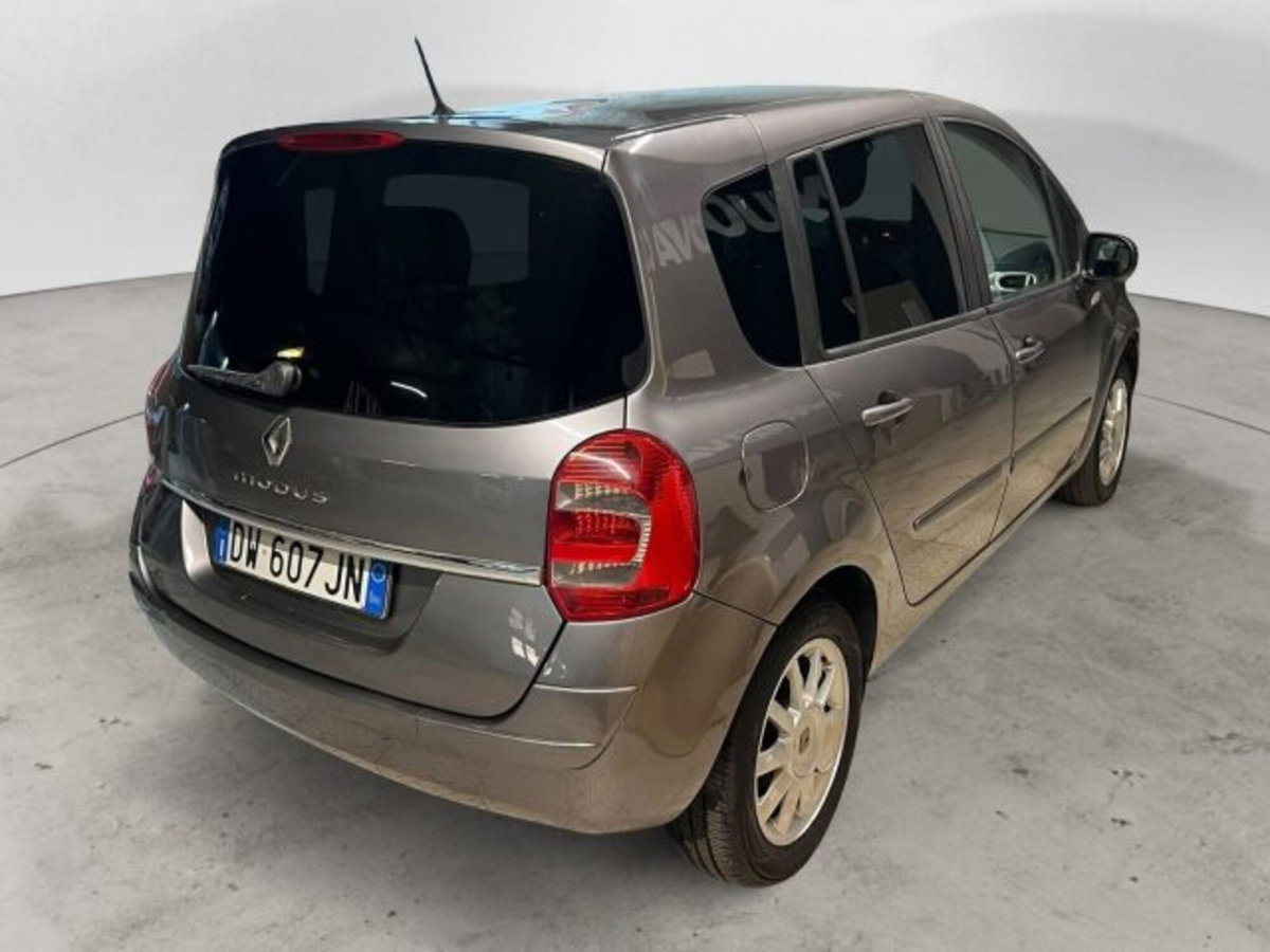 Renault Modus 1.2 16V Dynamique (3)