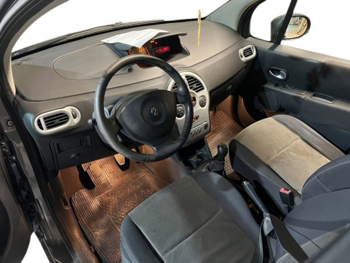 Renault Modus 1.2 16V Dynamique (7)
