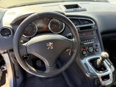 Peugeot 5008 1.6 HDi 112CV Business (8)