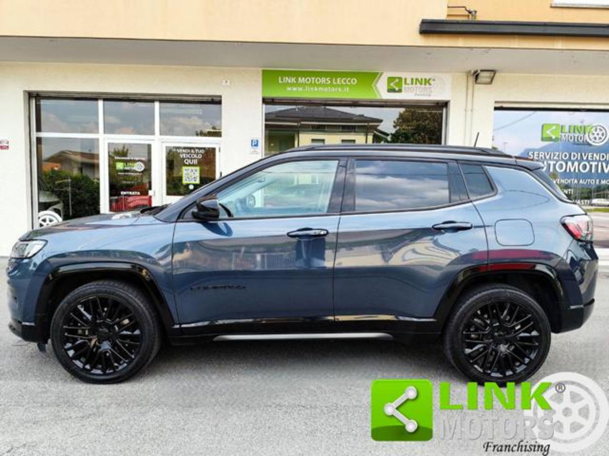 Jeep Compass 1.3 T4 240CV PHEV AT6 4xe S (11)