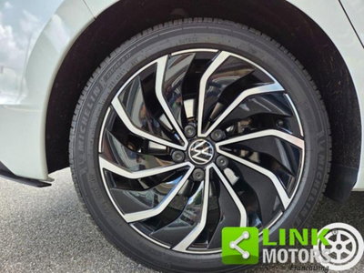 Volkswagen Golf 1.5 eTSI 150 CV EVO ACT DSG 1st Edition Style (9)