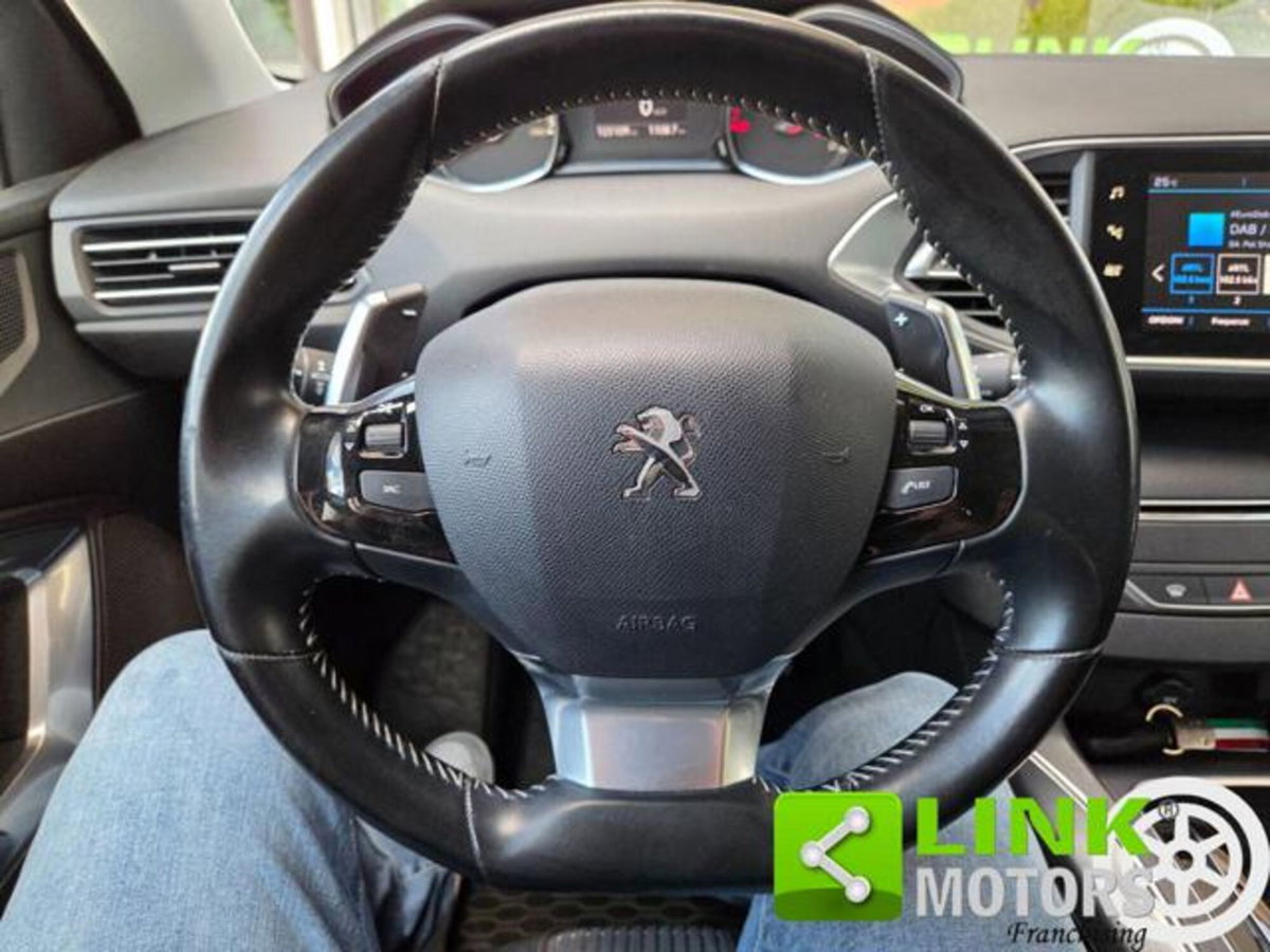 Peugeot 308 BlueHDi 130 S&S EAT8 Allure Pack (8)