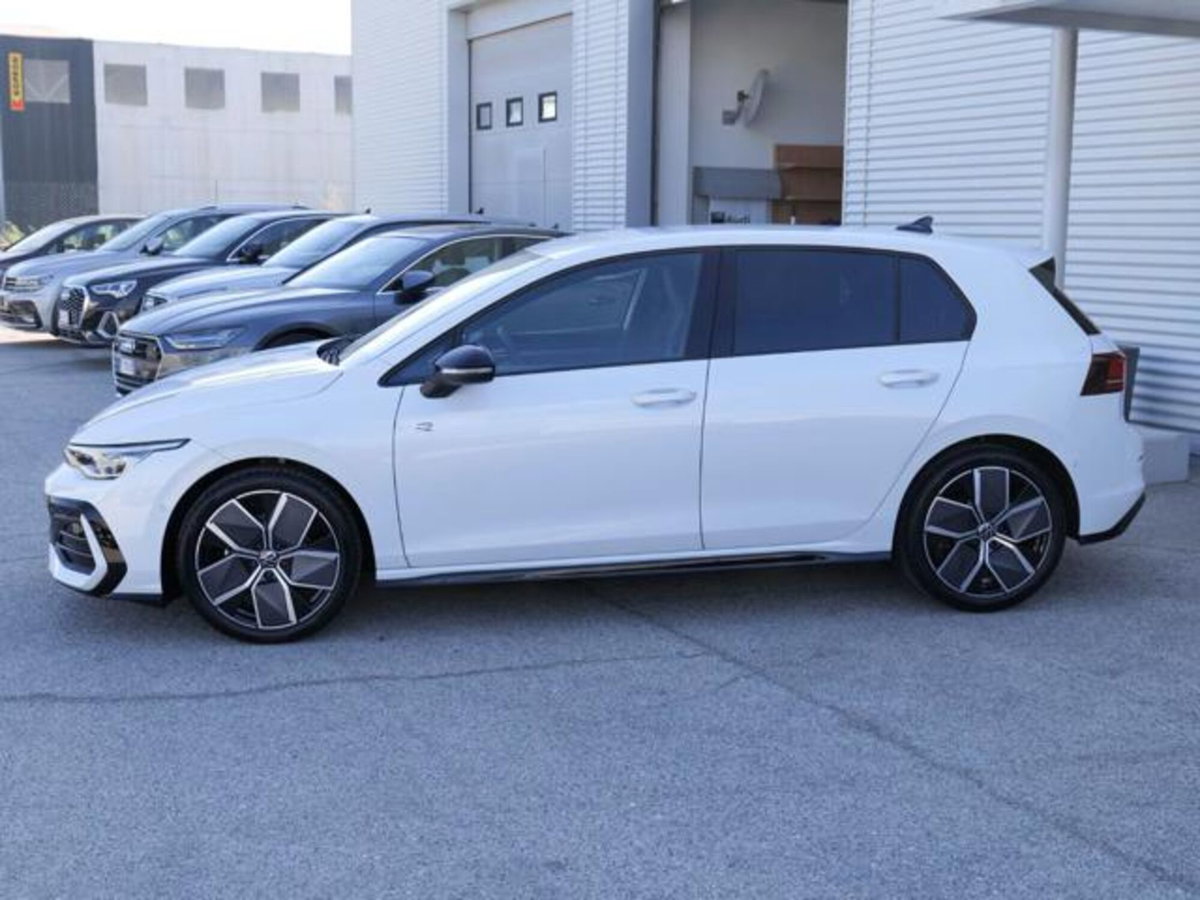 Volkswagen Golf Variant 1.5 etsi R-Line 150cv dsg (2)