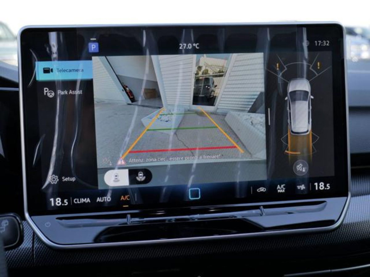 Volkswagen Golf Variant 1.5 etsi R-Line 150cv dsg (8)