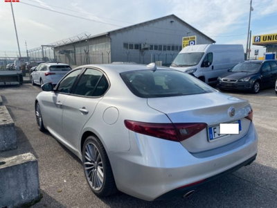 Alfa Romeo Giulia 2.2 Turbodiesel 180 CV AT8 Super (4)
