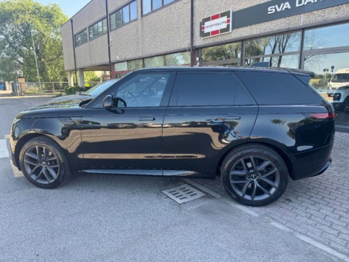 Land Rover Range Rover Sport 3.0D l6 249 CV HSE Dynamic Stealth (3)