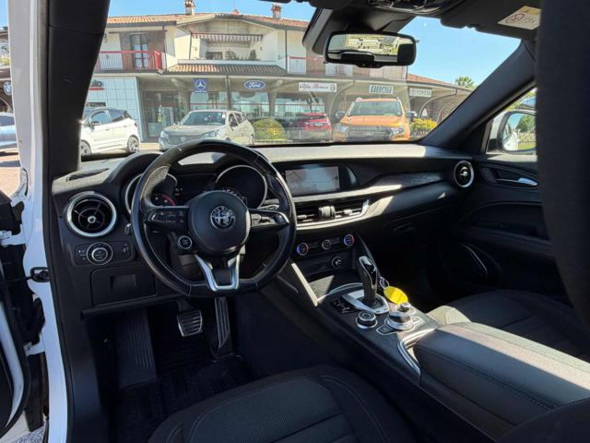 Alfa Romeo Stelvio Stelvio 2.2 Turbodiesel 190 CV AT8 Q4 Super Business (14)