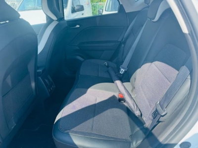Renault Captur Full Hybrid E-Tech 145 CV Intens (17)