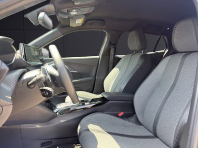Peugeot 2008 1.2 hybrid Allure 145cv e-dcs6 (9)