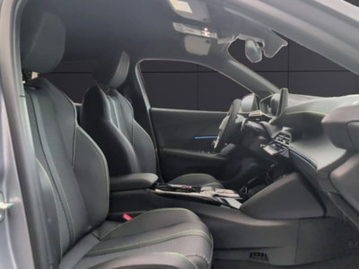 Peugeot 2008 1.2 hybrid Active 136cv e-dcs6 (14)