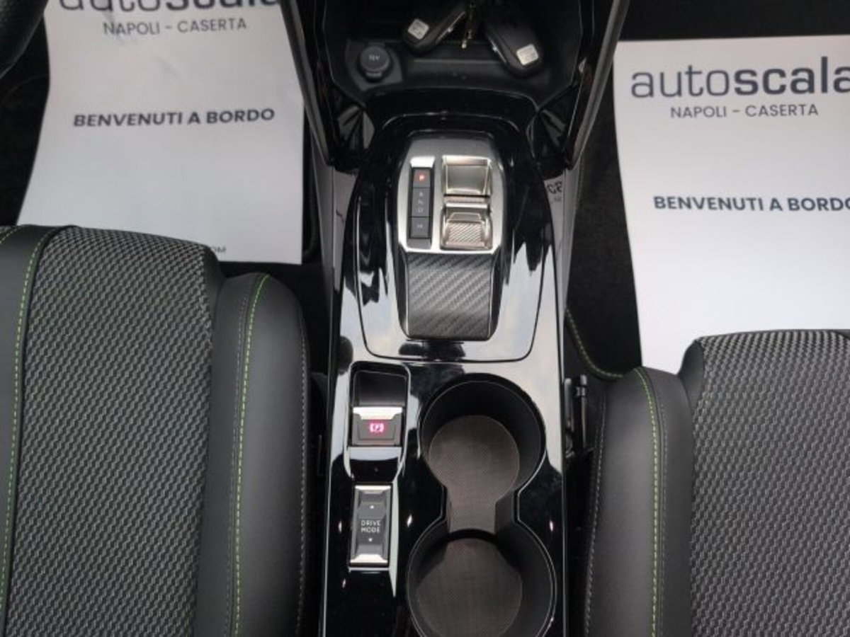 Peugeot 2008 1.2 hybrid Active 136cv e-dcs6 (18)