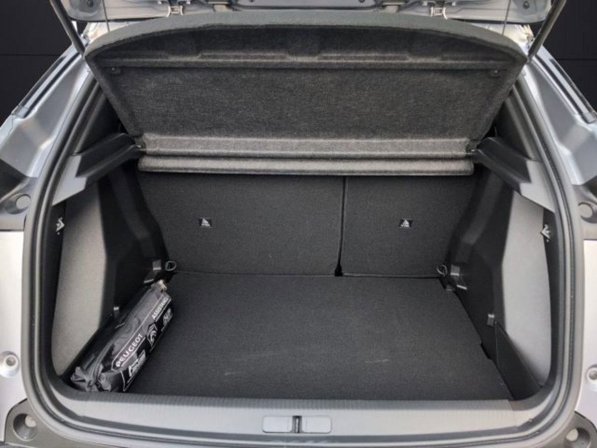 Peugeot 2008 1.2 hybrid Active 136cv e-dcs6 (5)