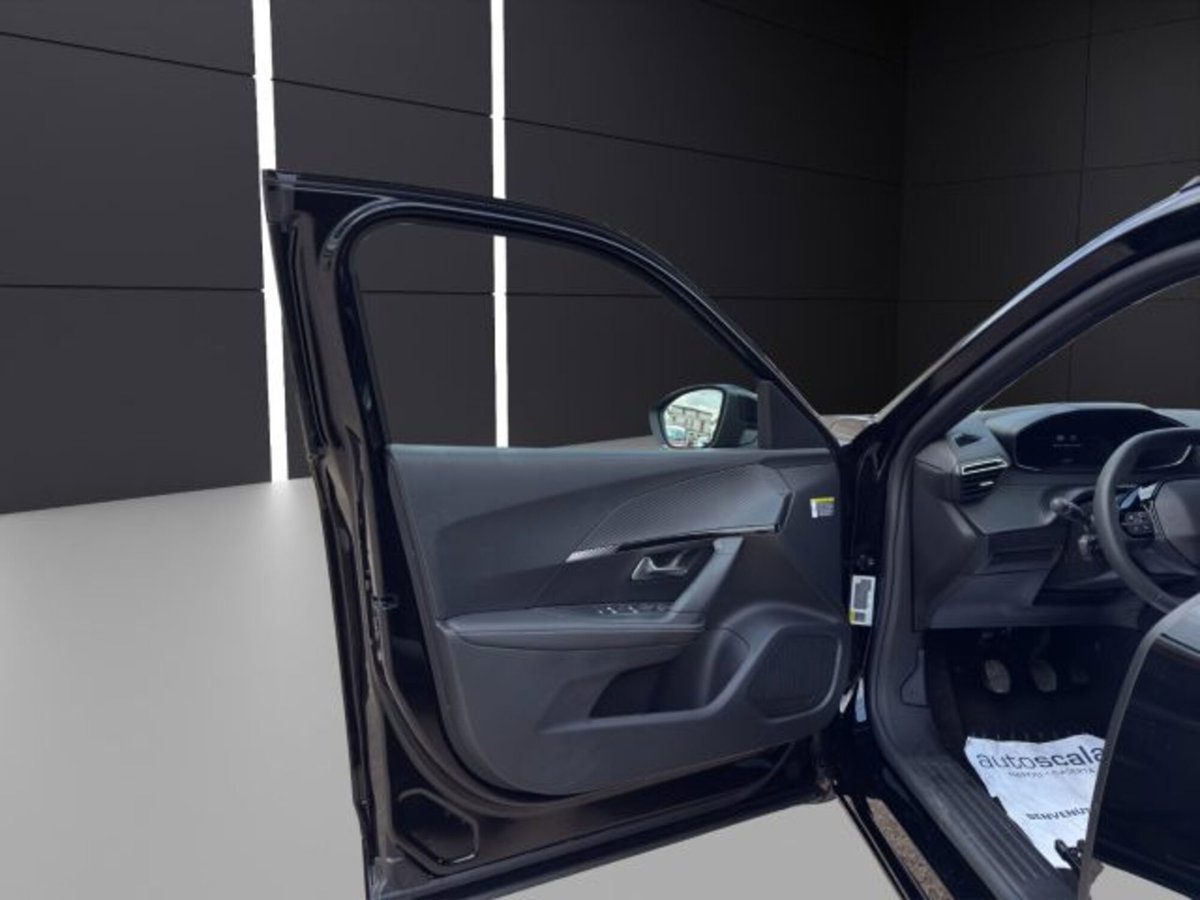 Peugeot 2008 PureTech 100 S&S Allure (11)