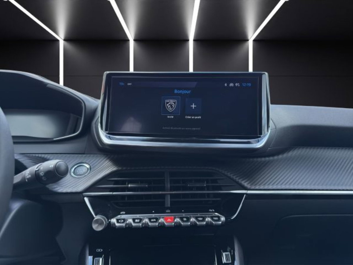 Peugeot 2008 PureTech 100 S&S Allure (15)