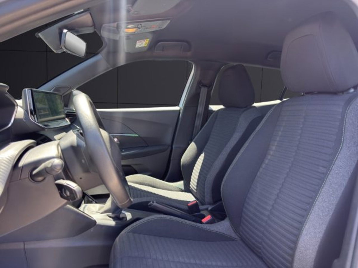 Peugeot 2008 PureTech 100 S&S Active (9)