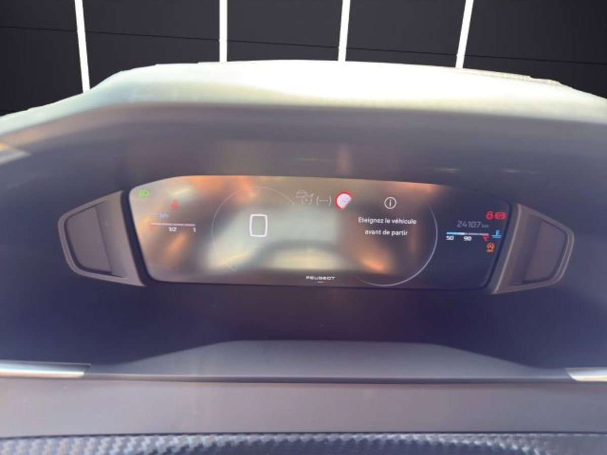 Peugeot 2008 PureTech 100 S&S Allure (11)