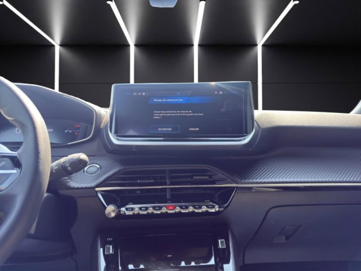 Peugeot 2008 PureTech 100 S&S Allure (16)
