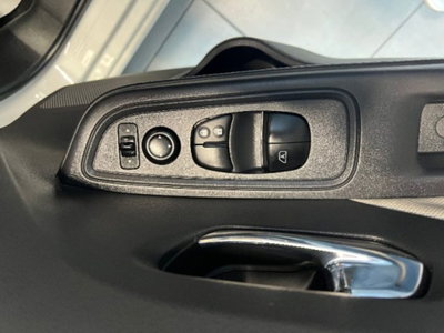 Nissan Micra 1.0 IG 12V 5 porte Visia (10)