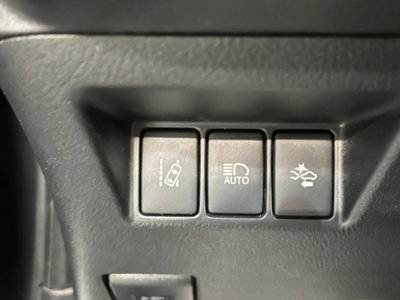 Toyota Yaris 1.0 5 porte Lounge (14)