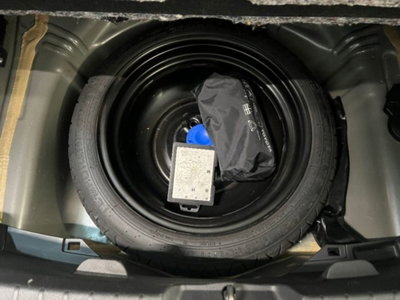 Toyota Yaris 1.0 5 porte Lounge (20)