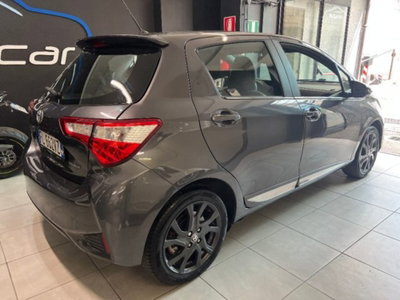 Toyota Yaris 1.0 5 porte Lounge (3)