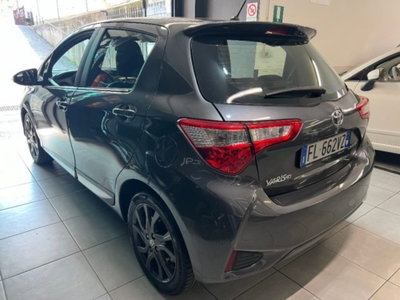 Toyota Yaris 1.0 5 porte Lounge (5)