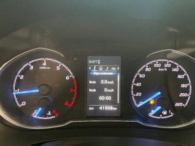 Toyota Yaris 1.0 5 porte Lounge (9)