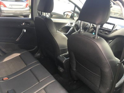 Peugeot 2008 1.2 puretech Allure s&s 130cv eat8 (10)
