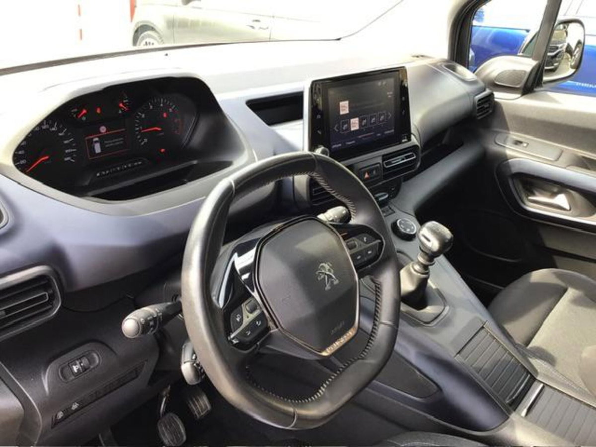 Peugeot Rifter Long 1.5 bluehdi Allure 130cv eat8 (5)