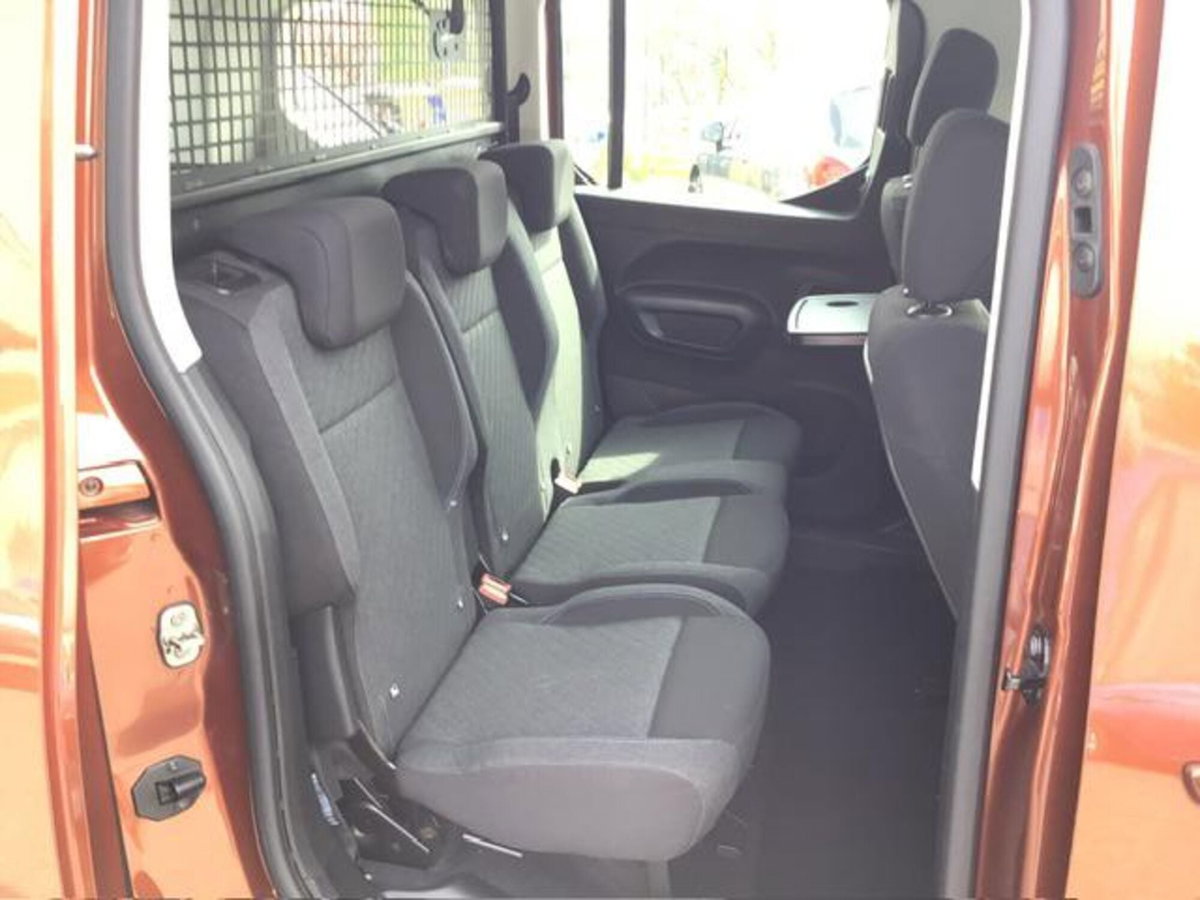 Peugeot Rifter Long 1.5 bluehdi Allure 130cv eat8 (8)
