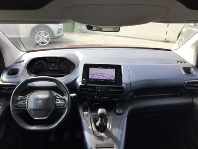 Peugeot Rifter Long 1.5 bluehdi Allure 130cv eat8 (9)