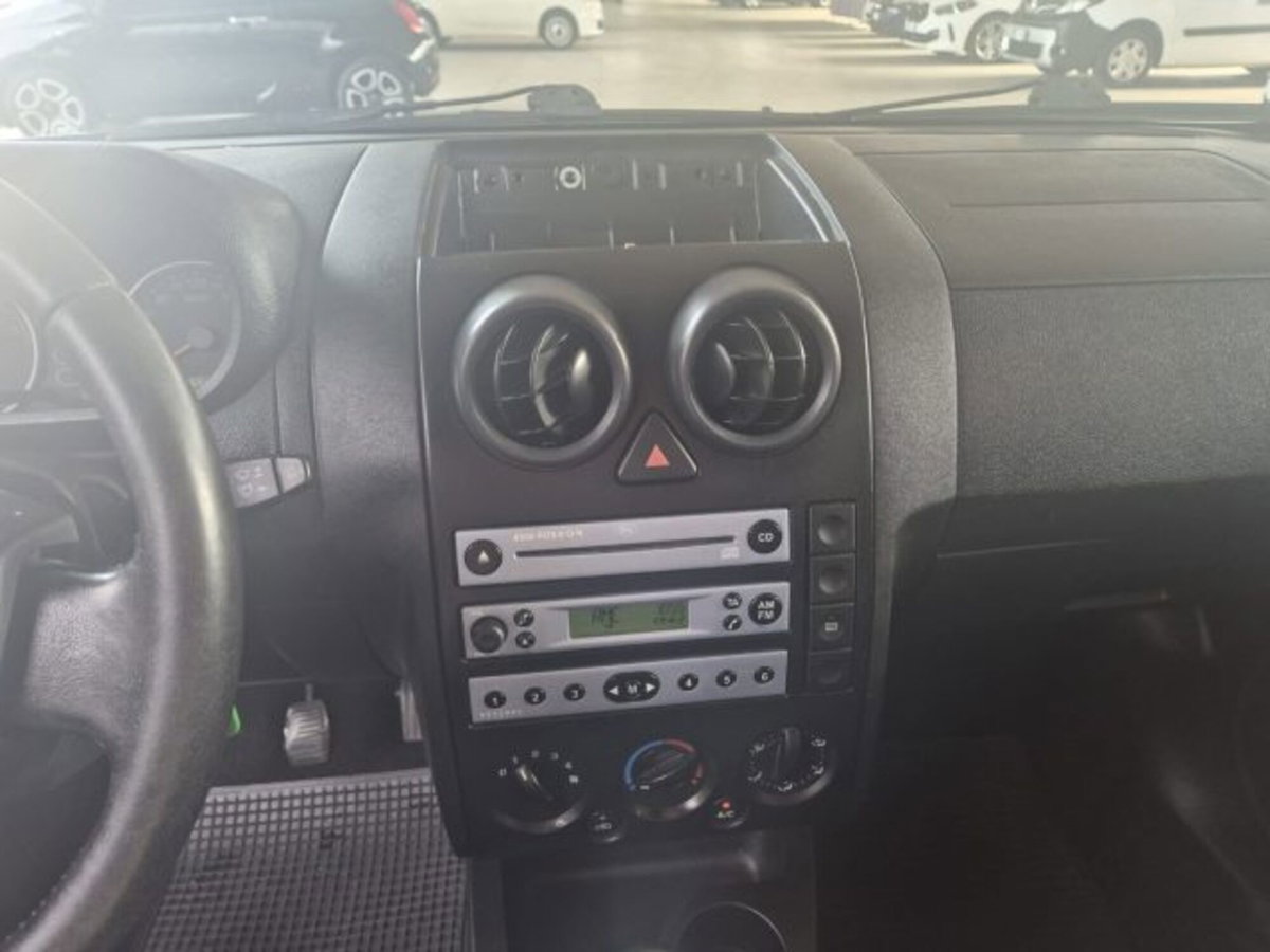 Ford Fusion 1.4 TDCi 5p. Leather (11)